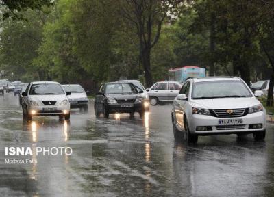 آخرین وضعیت جوی و ترافیکی جاده های کشور، بارش باران در معابر تهران