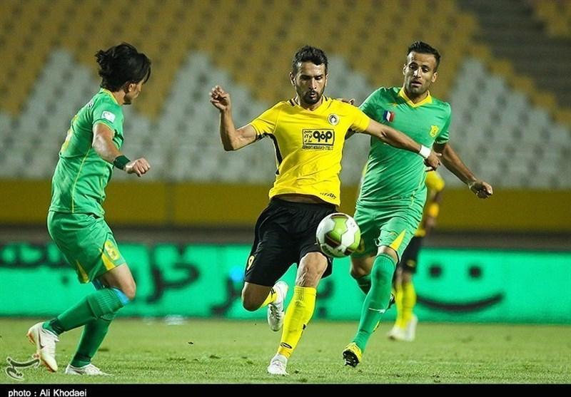 لیگ برتر فوتبال، فزونی یک نیمه ای سپاهان مقابل صنعت نفت